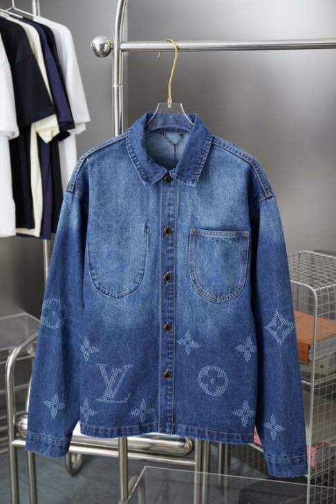 Picture of LV Sweater Suits _SKULVS-XLxetr14941158